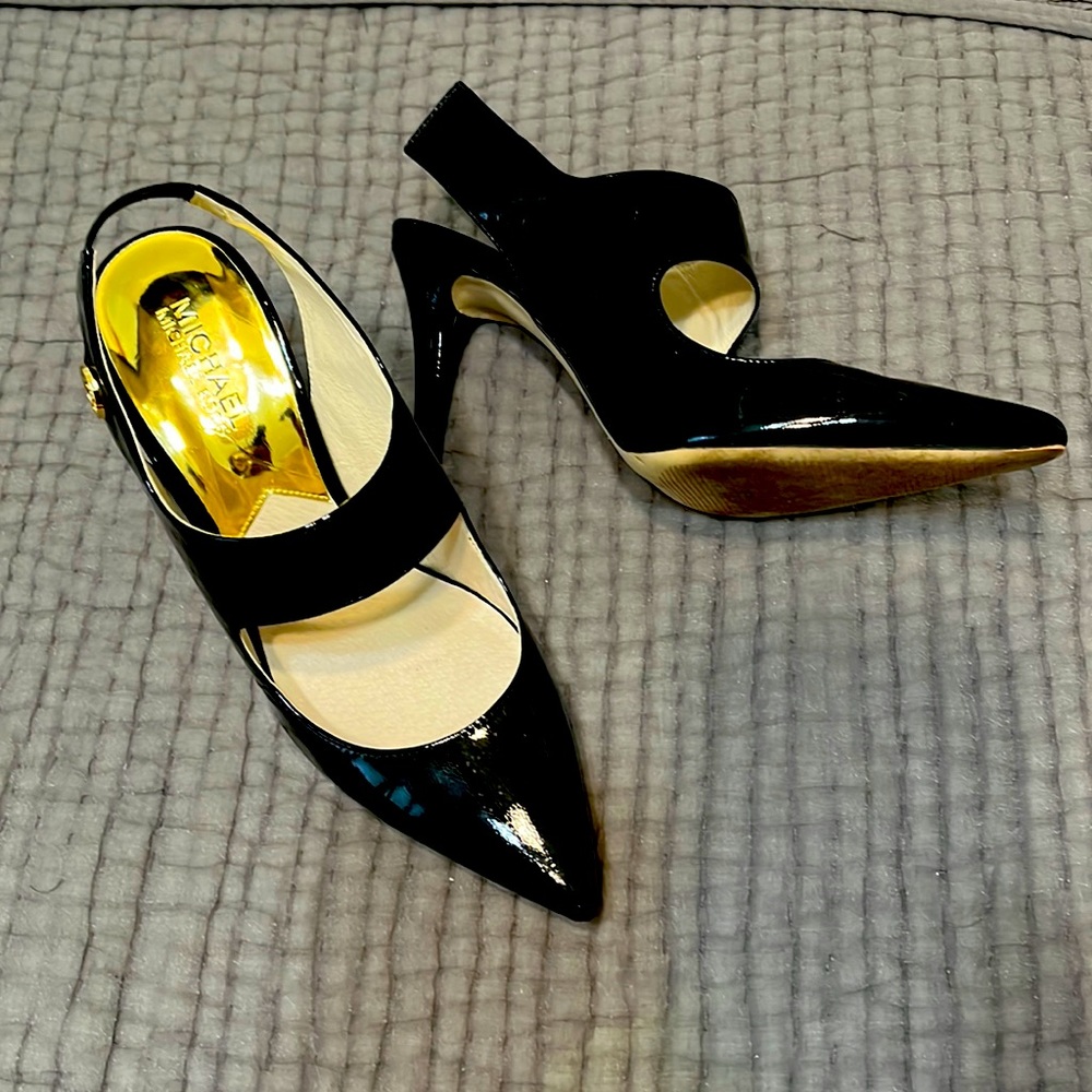 🚫 SOLD🚫 Michael Kors pointed patent heel shows. Gorgeous!!! 🚫 SOLD🚫